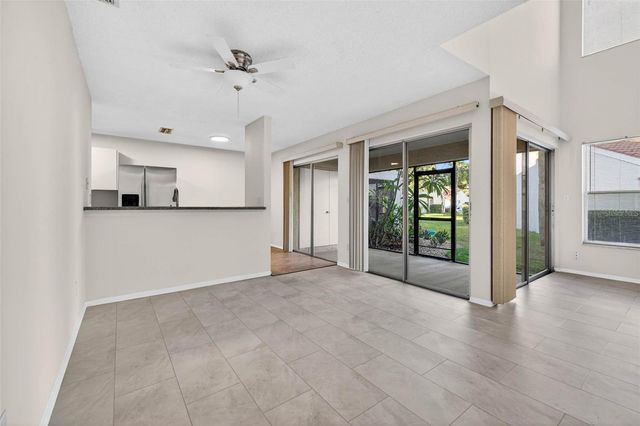 4843 NAPOLI COURT NE, St Petersburg, FL 33703