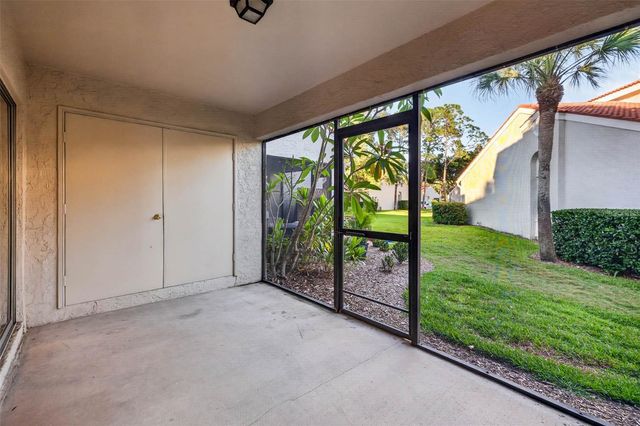 4843 NAPOLI COURT NE, St Petersburg, FL 33703