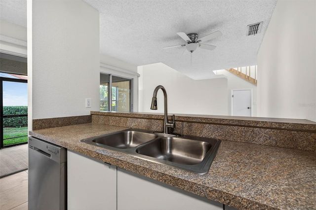 4843 NAPOLI COURT NE, St Petersburg, FL 33703