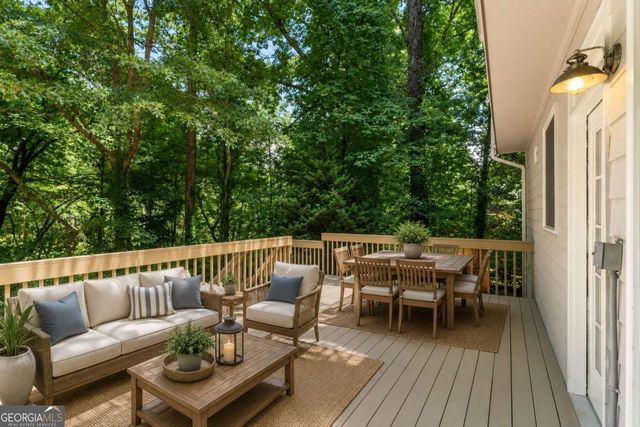 5620 Vinings Retreat Pass SW, Mableton, GA 30126