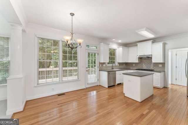5620 Vinings Retreat Pass SW, Mableton, GA 30126