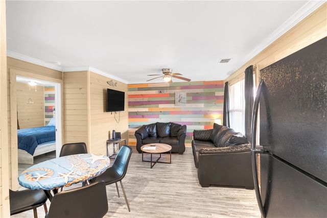403 S 10th St 2, Port Aransas, TX 78373