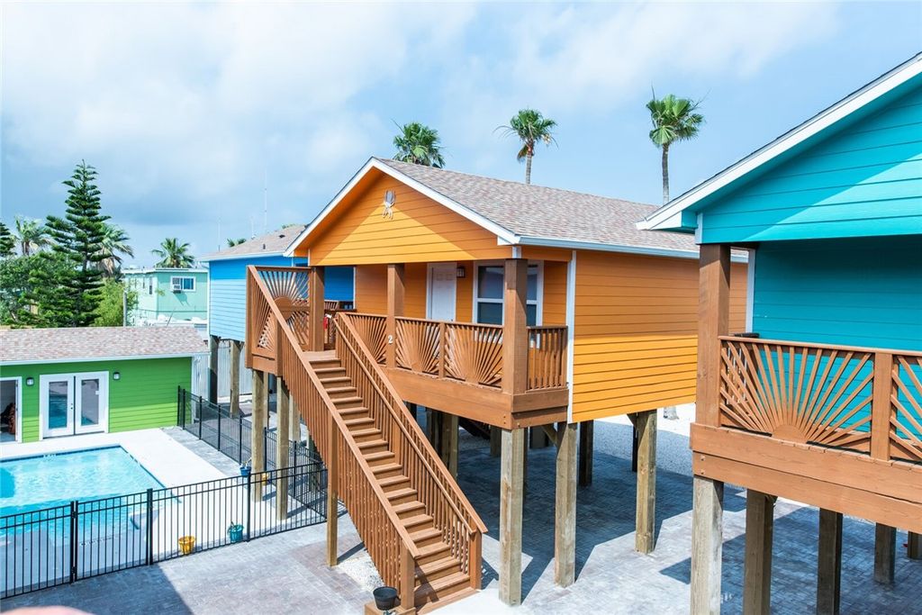 403 S 10th St 2, Port Aransas, TX 78373