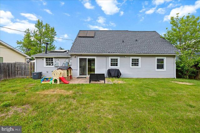 11 HAMPTON LN, Willingboro, NJ 08046