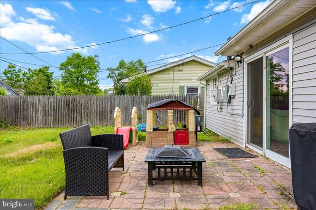 11 HAMPTON LN, Willingboro, NJ 08046