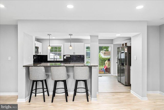 11 HAMPTON LN, Willingboro, NJ 08046