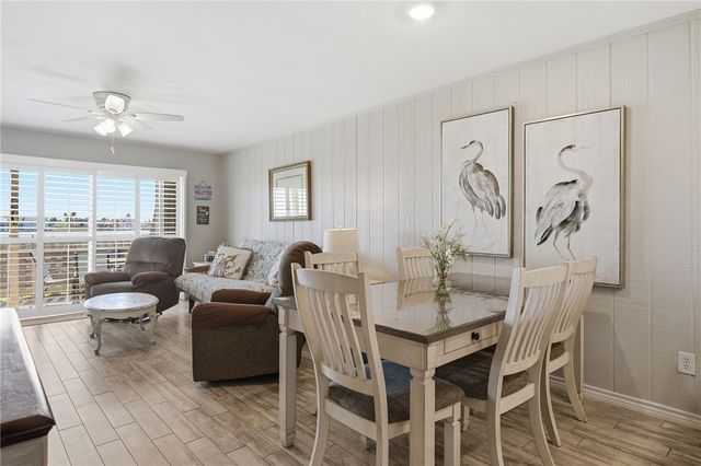 2704 Bayhouse Dr 2704, Rockport, TX 78382