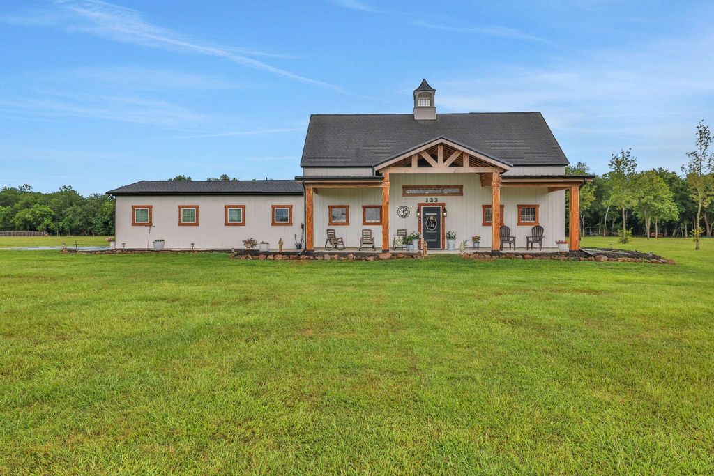 133 Timber Ridge Road, Liberty, TX 77575