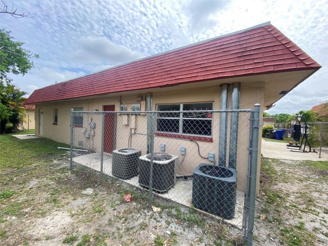 7931 SW 10th Street, North Lauderdale, FL 33068