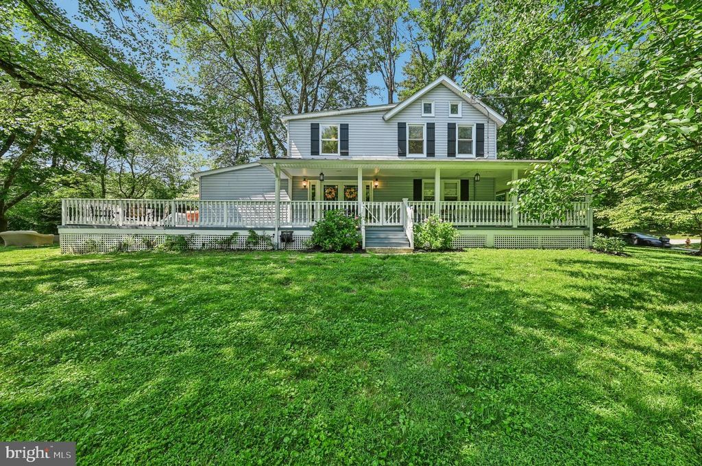 8421 OLD FREDERICK RD, Ellicott City, MD 21043