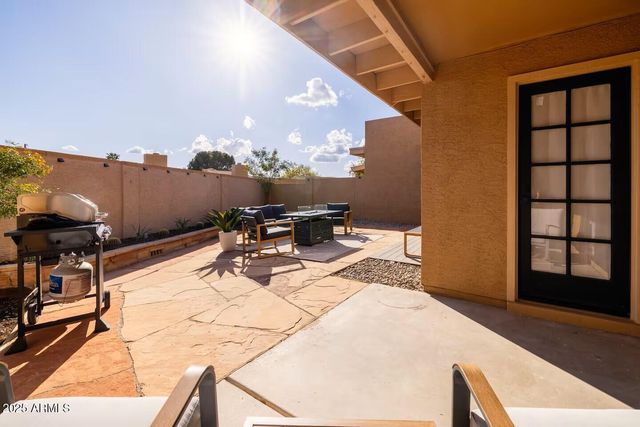 9073 E EVANS Drive, Scottsdale, AZ 85260