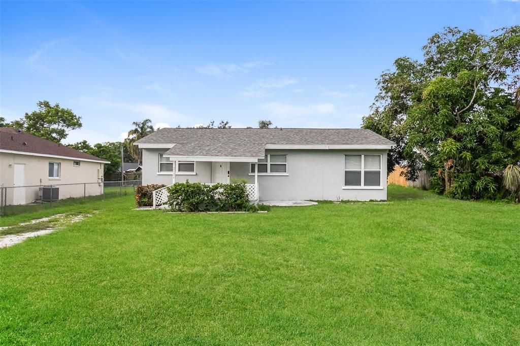 2524 32ND AVENUE E, Bradenton, FL 34208