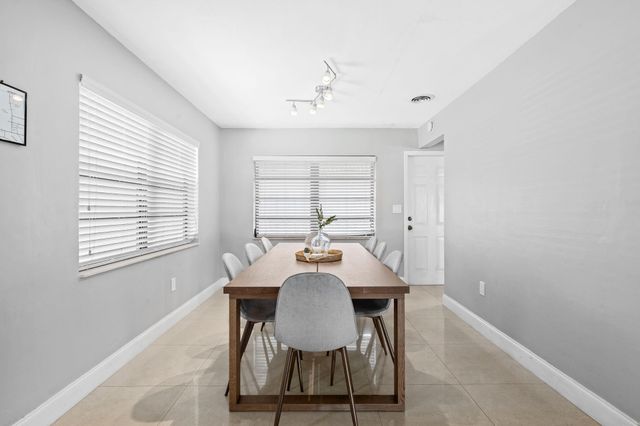 1601 NE 63rd St, Fort Lauderdale, FL 33334