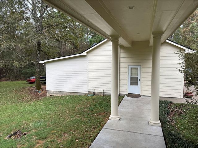 103 Fish Creek Lane, Montgomery, TX 77316