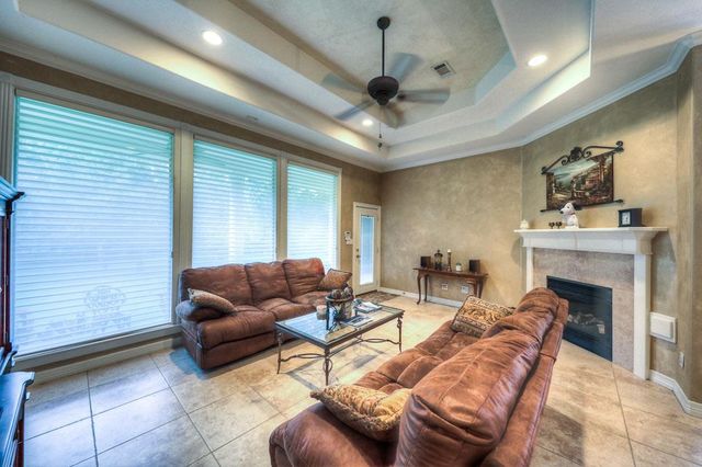 103 Fish Creek Lane, Montgomery, TX 77316