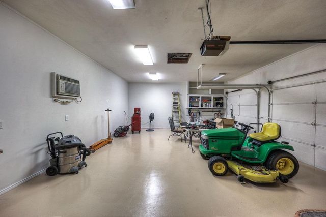 103 Fish Creek Lane, Montgomery, TX 77316