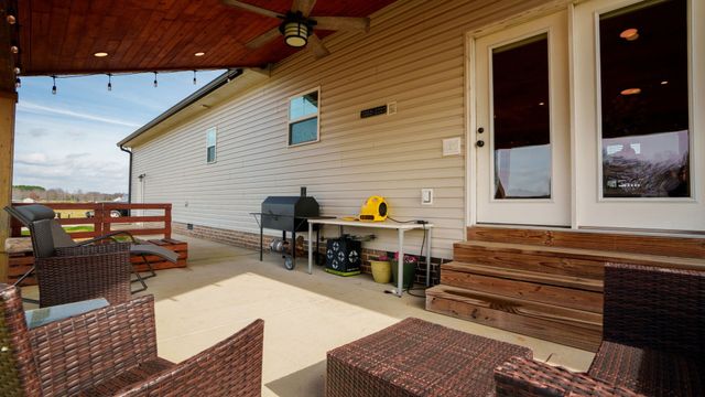 4480 Lunns Store Rd, Lewisburg, TN 37091