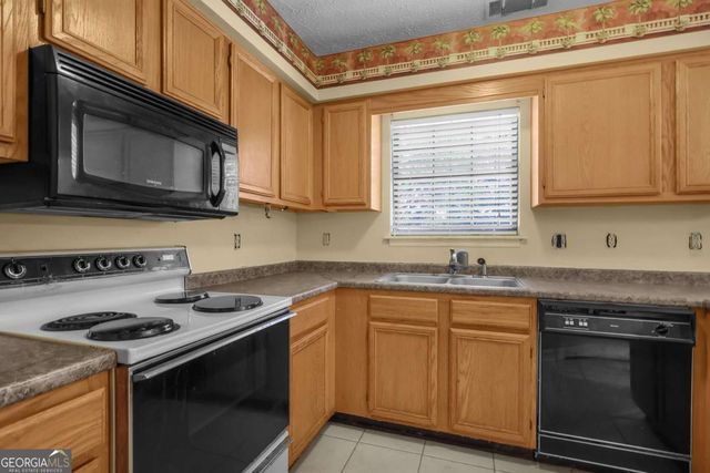 677 Roebling Road, Bloomingdale, GA 31302