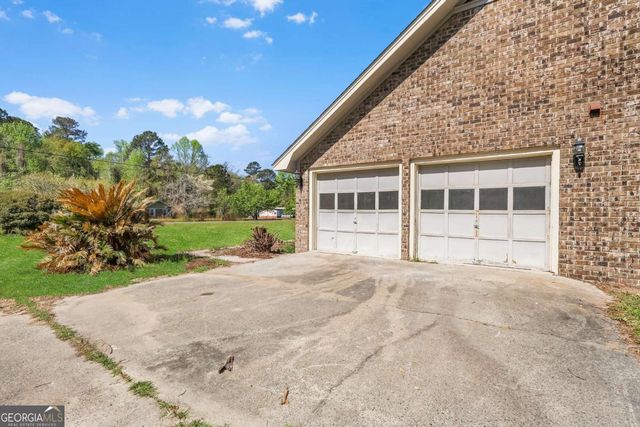 677 Roebling Road, Bloomingdale, GA 31302