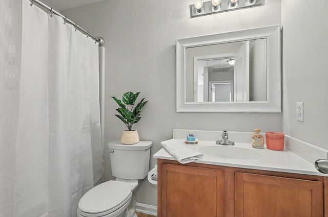 111 Comiskey Park Circle, Summerville, SC 29485