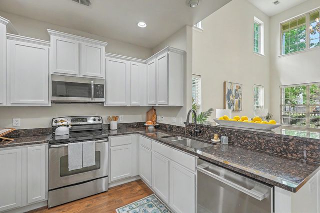 111 Comiskey Park Circle, Summerville, SC 29485