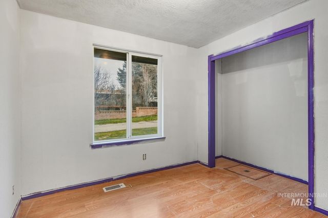 1052 NW 5th Ave, Meridian, ID 83642
