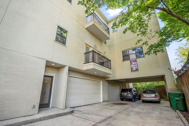 5841 Darling Street C, Houston, TX 77007