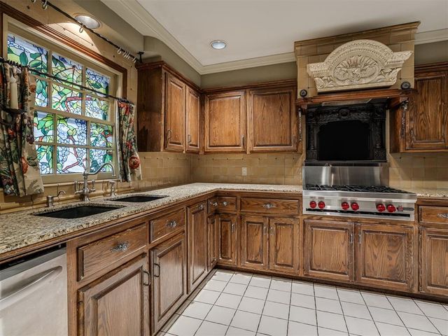 1105 Tedford Way, Oklahoma City, OK 73116
