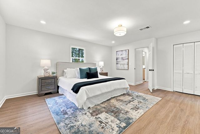 302 Hickory Lane, Canton, GA 30115