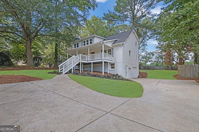 302 Hickory Lane, Canton, GA 30115
