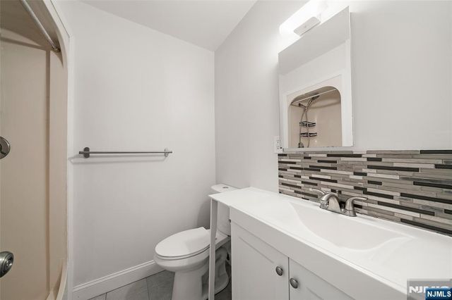 161 Roosevelt Place, Palisades Park, NJ 07650