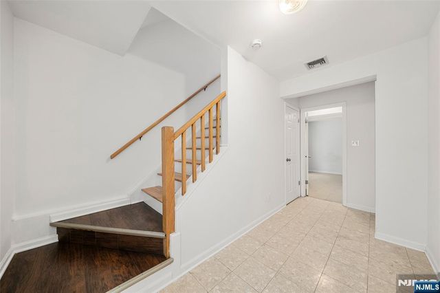 161 Roosevelt Place, Palisades Park, NJ 07650