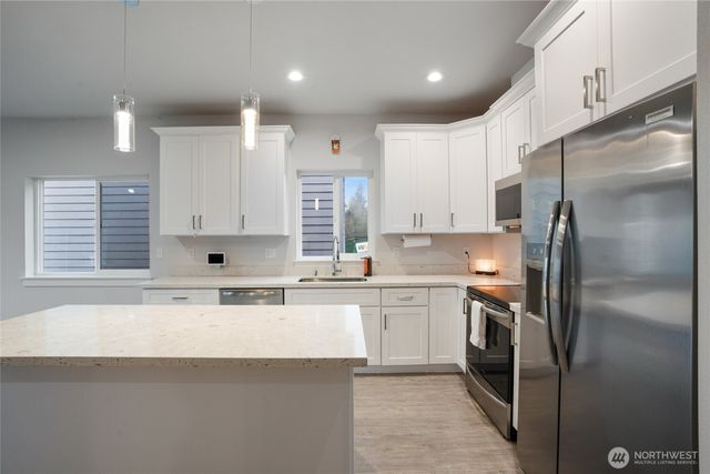 138 Blackfish Court, Bremerton, WA 98310