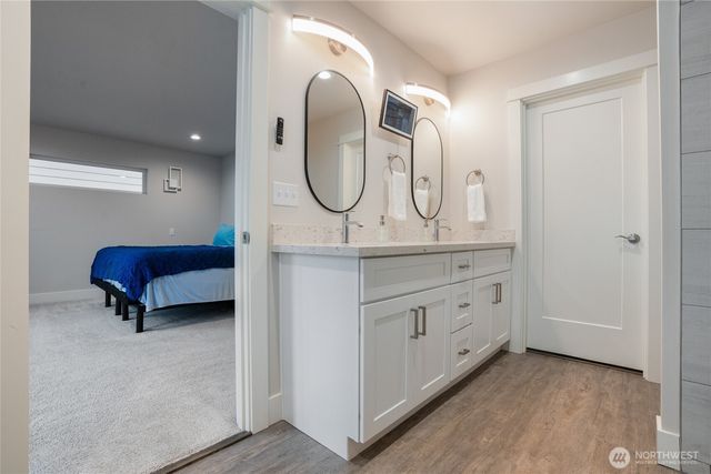 138 Blackfish Court, Bremerton, WA 98310