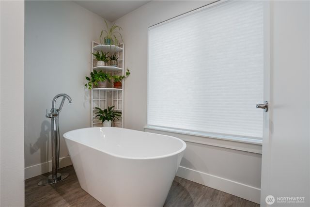 138 Blackfish Court, Bremerton, WA 98310