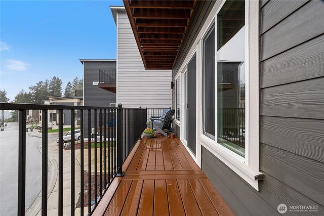 138 Blackfish Court, Bremerton, WA 98310