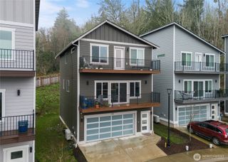 138 Blackfish Court, Bremerton, WA 98310