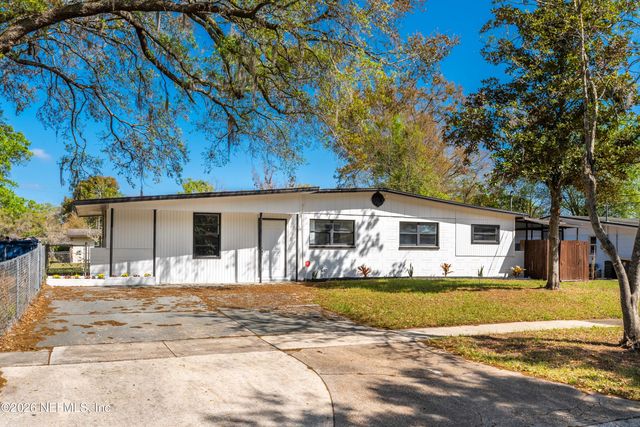 7541 STRATO Road, Jacksonville, FL 32210