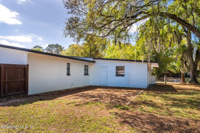 7541 STRATO Road, Jacksonville, FL 32210