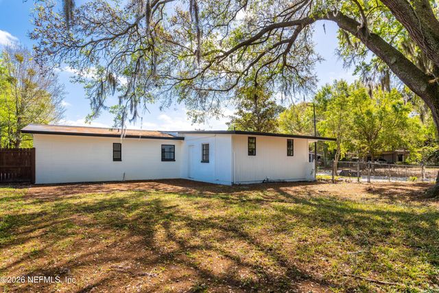 7541 STRATO Road, Jacksonville, FL 32210