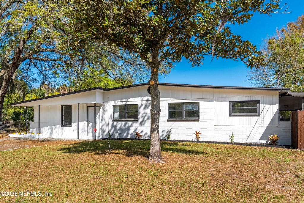 7541 STRATO Road, Jacksonville, FL 32210