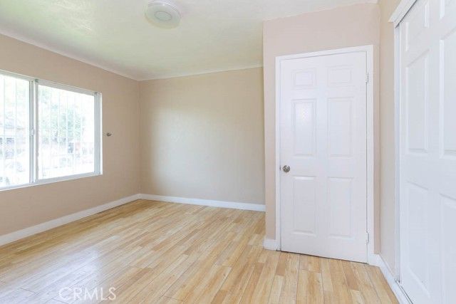 1055 W 84th, Los Angeles, CA 90044