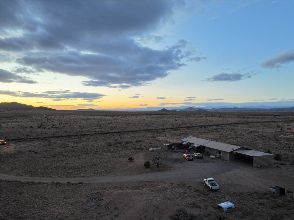 124 Turquoise Trail Court, Santa Fe, NM 87508