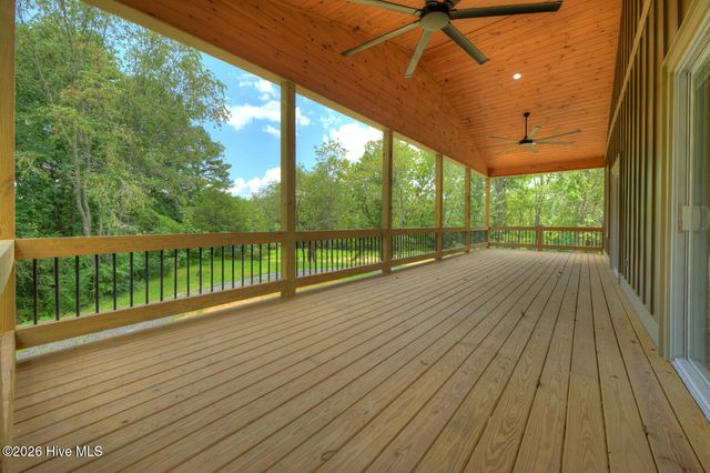 2125 Shady Grove Road, Murphy, NC 28906