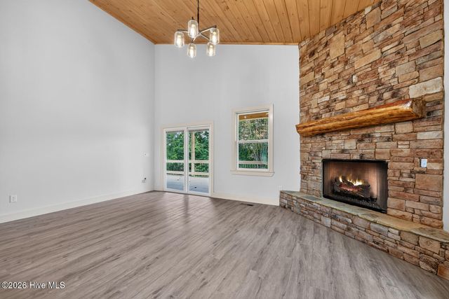 2125 Shady Grove Road, Murphy, NC 28906
