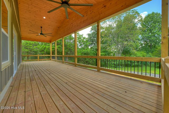 2125 Shady Grove Road, Murphy, NC 28906