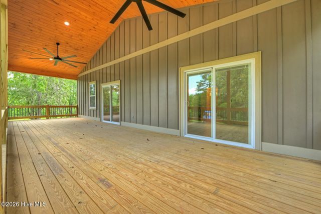 2125 Shady Grove Road, Murphy, NC 28906