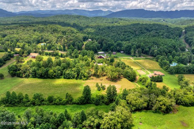 2125 Shady Grove Road, Murphy, NC 28906