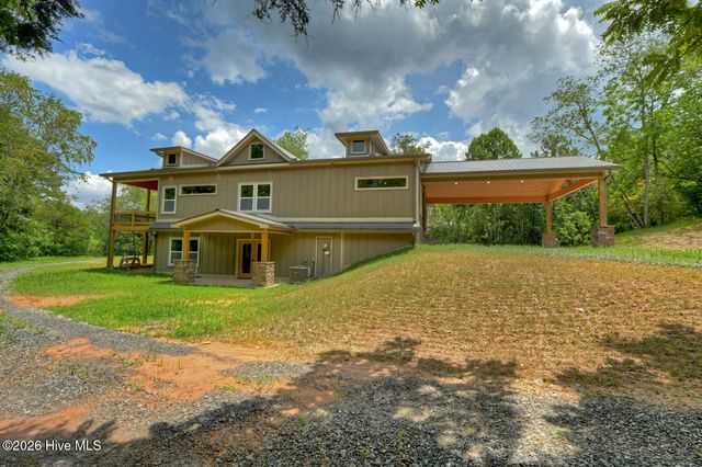 2125 Shady Grove Road, Murphy, NC 28906