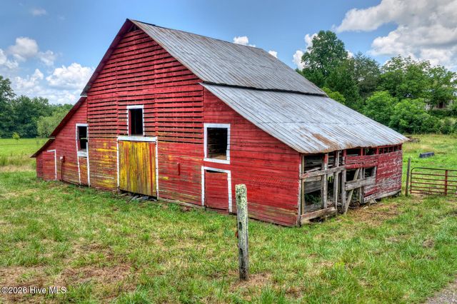 2125 Shady Grove Road, Murphy, NC 28906